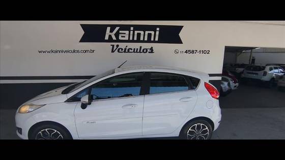 FORD FIESTA 1.6 TITANIUM PLUS HATCH 16V FLEX 4P POWERSHIFT FORD FIESTA 1.6 TITANIUM PLUS HATCH 16V FLEX 4P POWERSHIFT